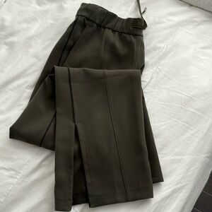 Lululemon green pants size 6